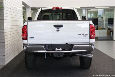 2009 Dodge Ram 2500 Laramie  1-OWNER* 67K MILES ONLY* 6-SPEED MANUAL* LARAMIE LONG BED* NEW 3 " BILSTEIN LEVEL LIFT* NEW 35 " BFGK KO3 10-PLY TIRES* 100% RUST & ACCIDENT FREE* ALL BOOKS AND KEYS - Photo 9 - Portland, OR 97230