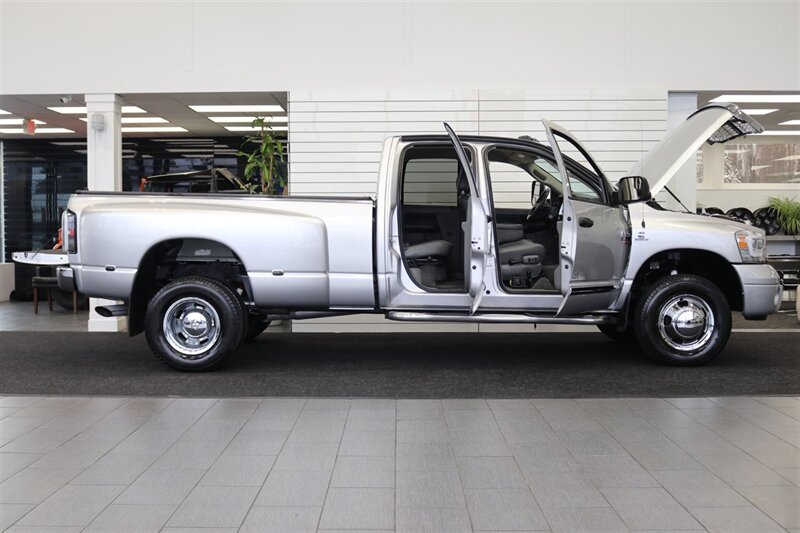 2008 Dodge Ram 3500 Laramie  100% RUST FREE* LARAMIE* NEW TURBO-SHOCKS-BRAKES-ROTORS-CALIPERS-FILTERS-FLUIDS* STRAIGHT PIPE W/ NO DPF/CATS* 30K B&W GOOSENECK* ALL BOOKS & KEYS & SERVICE RECORDS* LED HEADLIGHTS & TAIL LIGHTS - Photo 11 - Portland, OR 97230