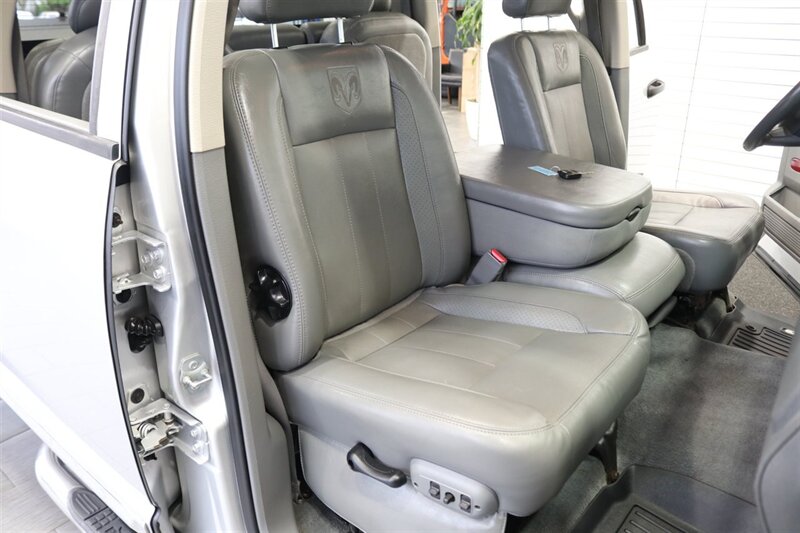 2008 Dodge Ram 3500 Laramie  100% RUST FREE* LARAMIE* NEW TURBO-SHOCKS-BRAKES-ROTORS-CALIPERS-FILTERS-FLUIDS* STRAIGHT PIPE W/ NO DPF/CATS* 30K B&W GOOSENECK* ALL BOOKS & KEYS & SERVICE RECORDS* LED HEADLIGHTS & TAIL LIGHTS - Photo 17 - Portland, OR 97230