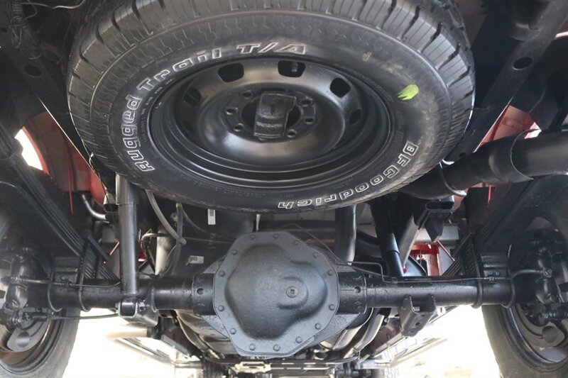 2006 Dodge Ram 2500 Laramie  1-OWNER* 81K MILES ONLY* LARAMIE LOADED 6-PASSENGER* SPRAY IN BED LINER* NEW BRAKES-ROTORS-CALIPERS-COOLANT FLUSH-AC CHARGE-BRAKE FLUID FLUSH* 0-ACCIDENTS* HEATED SEATS* ALL BOOKS & KEYS - Photo 33 - Portland, OR 97230