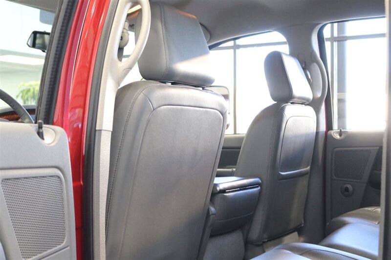 2006 Dodge Ram 2500 Laramie  1-OWNER* 81K MILES ONLY* LARAMIE LOADED 6-PASSENGER* SPRAY IN BED LINER* NEW BRAKES-ROTORS-CALIPERS-COOLANT FLUSH-AC CHARGE-BRAKE FLUID FLUSH* 0-ACCIDENTS* HEATED SEATS* ALL BOOKS & KEYS - Photo 68 - Portland, OR 97230