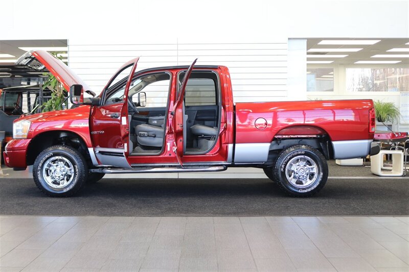 2006 Dodge Ram 2500 Laramie  1-OWNER* 81K MILES ONLY* LARAMIE LOADED 6-PASSENGER* SPRAY IN BED LINER* NEW BRAKES-ROTORS-CALIPERS-COOLANT FLUSH-AC CHARGE-BRAKE FLUID FLUSH* 0-ACCIDENTS* HEATED SEATS* ALL BOOKS & KEYS - Photo 10 - Portland, OR 97230
