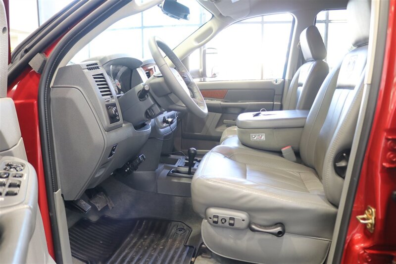 2006 Dodge Ram 2500 Laramie  1-OWNER* 81K MILES ONLY* LARAMIE LOADED 6-PASSENGER* SPRAY IN BED LINER* NEW BRAKES-ROTORS-CALIPERS-COOLANT FLUSH-AC CHARGE-BRAKE FLUID FLUSH* 0-ACCIDENTS* HEATED SEATS* ALL BOOKS & KEYS - Photo 90 - Portland, OR 97230