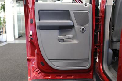 2006 Dodge Ram 2500 Laramie  1-OWNER* 81K MILES ONLY* LARAMIE LOADED 6-PASSENGER* SPRAY IN BED LINER* NEW BRAKES-ROTORS-CALIPERS-COOLANT FLUSH-AC CHARGE-BRAKE FLUID FLUSH* 0-ACCIDENTS* HEATED SEATS* ALL BOOKS & KEYS - Photo 66 - Portland, OR 97230