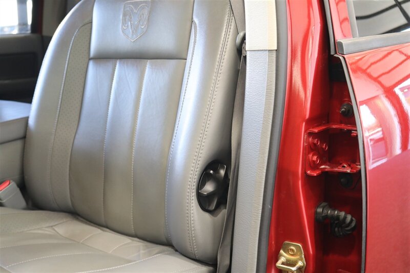 2006 Dodge Ram 2500 Laramie  1-OWNER* 81K MILES ONLY* LARAMIE LOADED 6-PASSENGER* SPRAY IN BED LINER* NEW BRAKES-ROTORS-CALIPERS-COOLANT FLUSH-AC CHARGE-BRAKE FLUID FLUSH* 0-ACCIDENTS* HEATED SEATS* ALL BOOKS & KEYS - Photo 74 - Portland, OR 97230