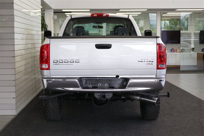 2004 Dodge Ram 2500 1-OWNER* 100% RUST & CORROSION FREE* 100% STOCK* NEW 33 " BFG KO3 10-PLYs* FRESHLY SERVICED* SPRAY IN BED LINER* 6-PASSENGER* ALL ORIGINAL BOOKS & MANUALS* CAMPER TIE DOWNS - Photo 9 - Portland, OR 97230