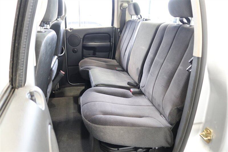 2004 Dodge Ram 2500 1-OWNER* 100% RUST & CORROSION FREE* 100% STOCK* NEW 33 " BFG KO3 10-PLYs* FRESHLY SERVICED* SPRAY IN BED LINER* 6-PASSENGER* ALL ORIGINAL BOOKS & MANUALS* CAMPER TIE DOWNS - Photo 94 - Portland, OR 97230
