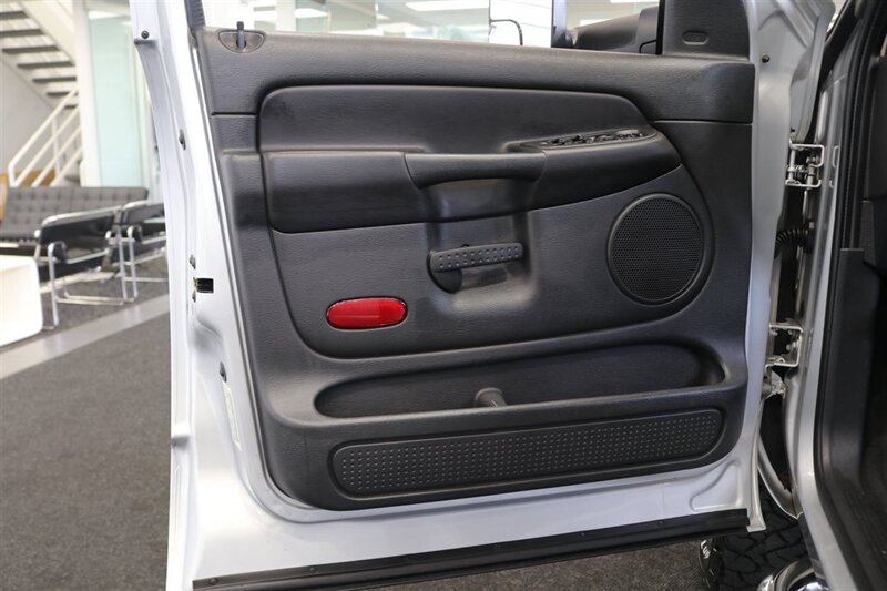 2004 Dodge Ram 2500 1-OWNER* 100% RUST & CORROSION FREE* 100% STOCK* NEW 33 " BFG KO3 10-PLYs* FRESHLY SERVICED* SPRAY IN BED LINER* 6-PASSENGER* ALL ORIGINAL BOOKS & MANUALS* CAMPER TIE DOWNS - Photo 62 - Portland, OR 97230