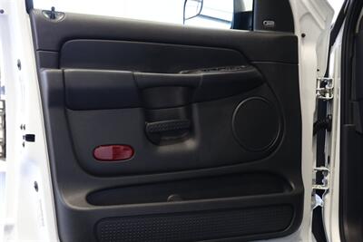 2005 Dodge Ram 3500 ST 4dr Quad Cab ST   - Photo 34 - Portland, OR 97230