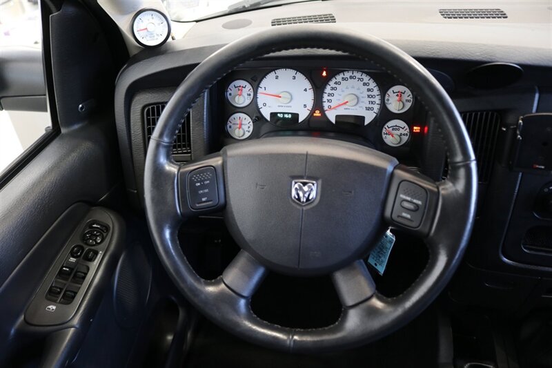 2005 Dodge Ram 3500 ST 4dr Quad Cab ST   - Photo 19 - Portland, OR 97230