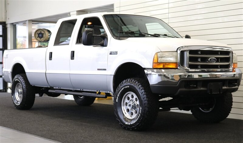2000 Ford F-350 Super Duty XLT 4dr Crew Cab XLT - Photo 2 - Portland, OR 97230
