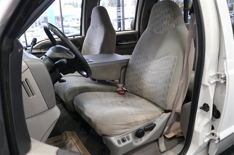 2000 Ford F-350 Super Duty XLT 4dr Crew Cab XLT - Photo 16 - Portland, OR 97230