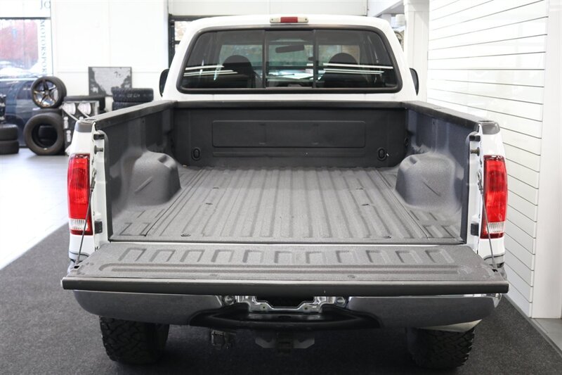 2000 Ford F-350 Super Duty XLT 4dr Crew Cab XLT - Photo 15 - Portland, OR 97230