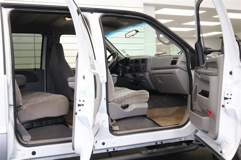2000 Ford F-350 Super Duty XLT 4dr Crew Cab XLT - Photo 45 - Portland, OR 97230
