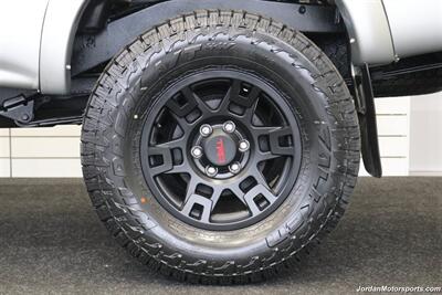 2002 Toyota Tacoma V6  100% RUST FREE* NEW TIMING BELT SERVICE* NEW 2.75 " BILSTEIN TOYTEC LEVEL LIFT W/DIFF DROPS* NEW 33 " FALKEN A/T 4 & 17 "TRD PRO WHEELS* REAR LOCKERS* LIKE NEW BED* ALL ORIGINAL BOOKS & KEYS - Photo 62 - Portland, OR 97230