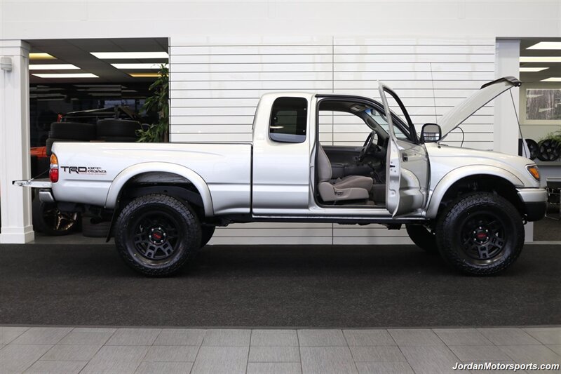 2002 Toyota Tacoma V6  100% RUST FREE* NEW TIMING BELT SERVICE* NEW 2.75 " BILSTEIN TOYTEC LEVEL LIFT W/DIFF DROPS* NEW 33 " FALKEN A/T 4 & 17 "TRD PRO WHEELS* REAR LOCKERS* LIKE NEW BED* ALL ORIGINAL BOOKS & KEYS - Photo 11 - Portland, OR 97230