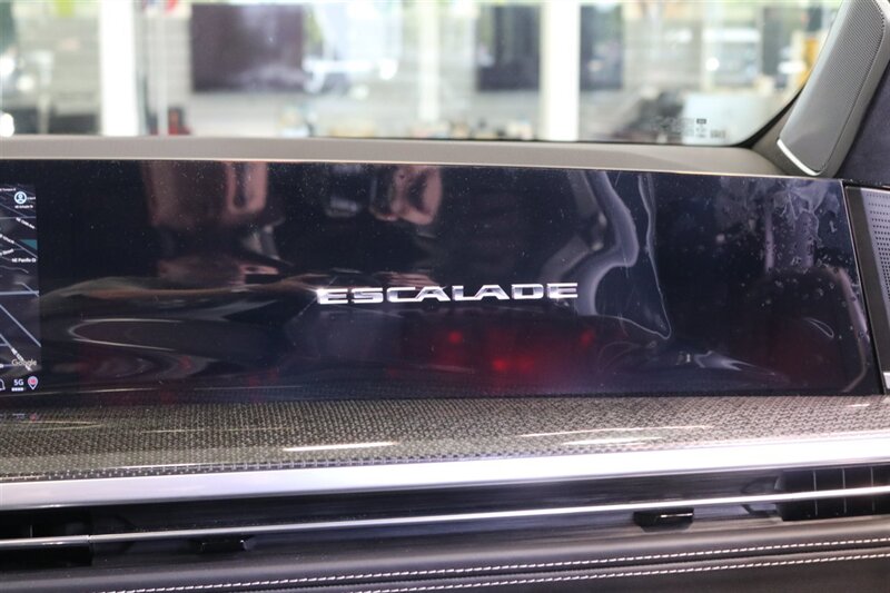 2026 Cadillac Escalade-V V OWNER'S PERSONAL CAR* 1 OF 255* CERAMIC NANO TINT W/ WINDSHIELD* BRAND NEW CONDITION* ALL BOOKS - KEYS - WINDOW STICKER - Photo 33 - Portland, OR 97230