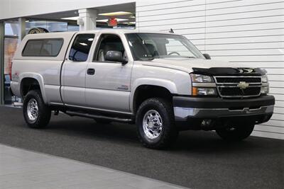 2006 Chevrolet Silverado 2500 LT3 4dr Extended Cab  1-CALIFORNIA OWNER SINCE NEW* 100% RUST FREE* 0-ACCIDENTS* LINEX BED LINER* ALL RECORDS SINCE NEW* ALL FLUIDS & FILTERS REPLACED & FLUSHED* 100% MINT CONDITION - Photo 2 - Portland, OR 97230