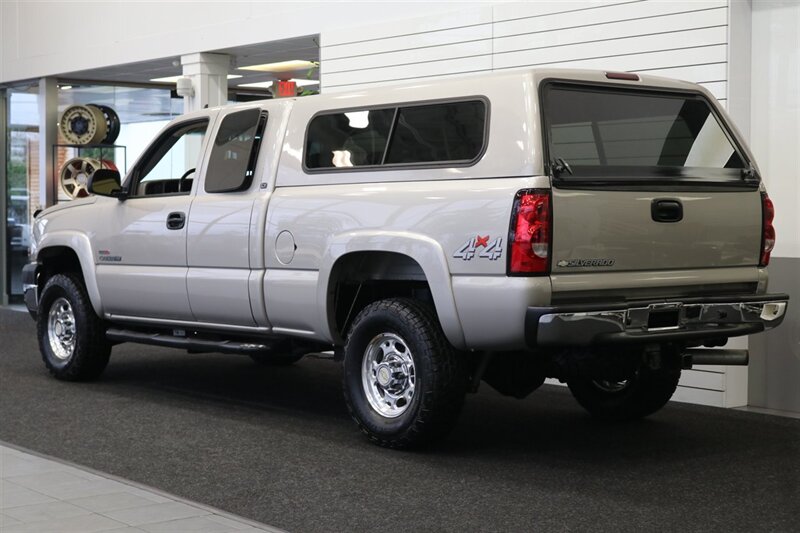 2006 Chevrolet Silverado 2500 LT3 4dr Extended Cab  1-CALIFORNIA OWNER SINCE NEW* 100% RUST FREE* 0-ACCIDENTS* LINEX BED LINER* ALL RECORDS SINCE NEW* ALL FLUIDS & FILTERS REPLACED & FLUSHED* 100% MINT CONDITION - Photo 6 - Portland, OR 97230