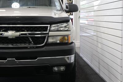 2006 Chevrolet Silverado 2500 LT3 4dr Extended Cab  1-CALIFORNIA OWNER SINCE NEW* 100% RUST FREE* 0-ACCIDENTS* LINEX BED LINER* ALL RECORDS SINCE NEW* ALL FLUIDS & FILTERS REPLACED & FLUSHED* 100% MINT CONDITION - Photo 54 - Portland, OR 97230