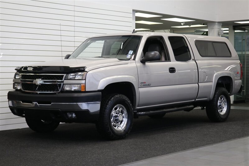 2006 Chevrolet Silverado 2500 LT3 4dr Extended Cab  1-CALIFORNIA OWNER SINCE NEW* 100% RUST FREE* 0-ACCIDENTS* LINEX BED LINER* ALL RECORDS SINCE NEW* ALL FLUIDS & FILTERS REPLACED & FLUSHED* 100% MINT CONDITION - Photo 3 - Portland, OR 97230