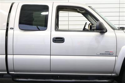 2006 Chevrolet Silverado 2500 LT3 4dr Extended Cab  1-CALIFORNIA OWNER SINCE NEW* 100% RUST FREE* 0-ACCIDENTS* LINEX BED LINER* ALL RECORDS SINCE NEW* ALL FLUIDS & FILTERS REPLACED & FLUSHED* 100% MINT CONDITION - Photo 61 - Portland, OR 97230