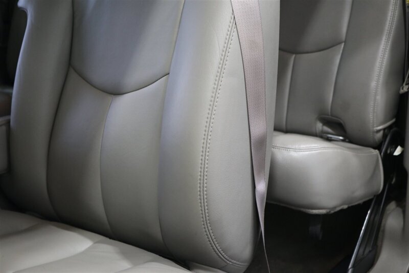 2006 Chevrolet Silverado 2500 LT3 4dr Extended Cab  1-CALIFORNIA OWNER SINCE NEW* 100% RUST FREE* 0-ACCIDENTS* LINEX BED LINER* ALL RECORDS SINCE NEW* ALL FLUIDS & FILTERS REPLACED & FLUSHED* 100% MINT CONDITION - Photo 74 - Portland, OR 97230