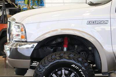 2000 Ford Excursion Limited  100% RUST & CORROSION FREE* BANKS MONSTER EXHAUST / 5 POSITION TUNER / COLD AIR INTAKE* 3 " LEVEL KIT* NEW 35 " BFG KO3s W/NEW 17 "WHEELS* WARN MANUAL HUBS* 2005 GRILL-HEADLIGHTS - Photo 56 - Portland, OR 97230