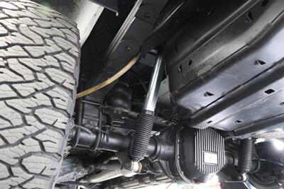 2000 Ford Excursion Limited  100% RUST & CORROSION FREE* BANKS MONSTER EXHAUST / 5 POSITION TUNER / COLD AIR INTAKE* 3 " LEVEL KIT* NEW 35 " BFG KO3s W/NEW 17 "WHEELS* WARN MANUAL HUBS* 2005 GRILL-HEADLIGHTS - Photo 30 - Portland, OR 97230
