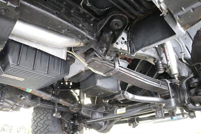 2000 Ford Excursion Limited  100% RUST & CORROSION FREE* BANKS MONSTER EXHAUST / 5 POSITION TUNER / COLD AIR INTAKE* 3 " LEVEL KIT* NEW 35 " BFG KO3s W/NEW 17 "WHEELS* WARN MANUAL HUBS* 2005 GRILL-HEADLIGHTS - Photo 36 - Portland, OR 97230