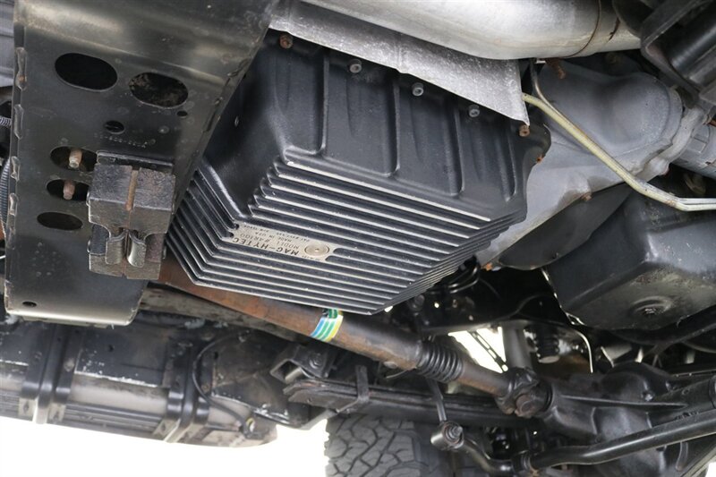2000 Ford Excursion Limited  100% RUST & CORROSION FREE* BANKS MONSTER EXHAUST / 5 POSITION TUNER / COLD AIR INTAKE* 3 " LEVEL KIT* NEW 35 " BFG KO3s W/NEW 17 "WHEELS* WARN MANUAL HUBS* 2005 GRILL-HEADLIGHTS - Photo 37 - Portland, OR 97230