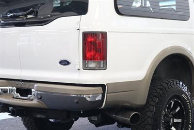 2000 Ford Excursion Limited  100% RUST & CORROSION FREE* BANKS MONSTER EXHAUST / 5 POSITION TUNER / COLD AIR INTAKE* 3 " LEVEL KIT* NEW 35 " BFG KO3s W/NEW 17 "WHEELS* WARN MANUAL HUBS* 2005 GRILL-HEADLIGHTS - Photo 52 - Portland, OR 97230