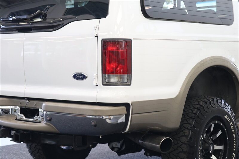 2000 Ford Excursion Limited  100% RUST & CORROSION FREE* BANKS MONSTER EXHAUST / 5 POSITION TUNER / COLD AIR INTAKE* 3 " LEVEL KIT* NEW 35 " BFG KO3s W/NEW 17 "WHEELS* WARN MANUAL HUBS* 2005 GRILL-HEADLIGHTS - Photo 52 - Portland, OR 97230