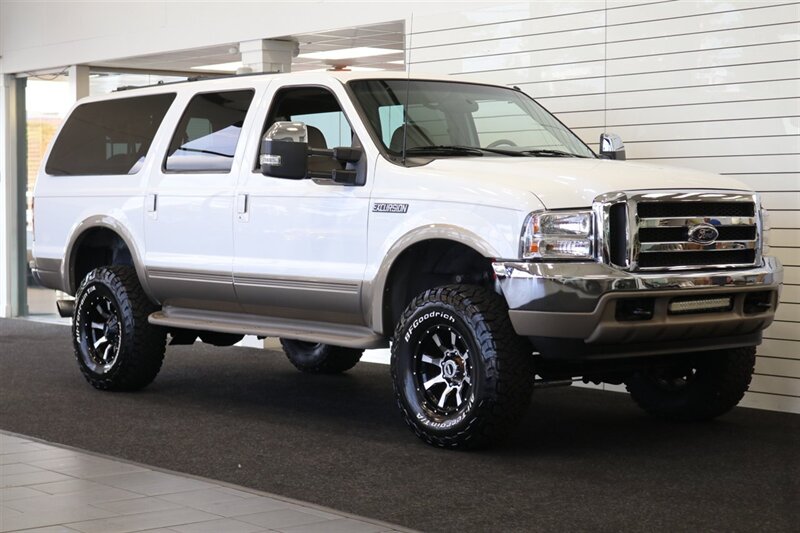 2000 Ford Excursion Limited  100% RUST & CORROSION FREE* BANKS MONSTER EXHAUST / 5 POSITION TUNER / COLD AIR INTAKE* 3 " LEVEL KIT* NEW 35 " BFG KO3s W/NEW 17 "WHEELS* WARN MANUAL HUBS* 2005 GRILL-HEADLIGHTS - Photo 2 - Portland, OR 97230