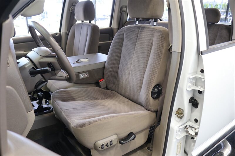 2005 Dodge Ram 2500 SLT 4dr Quad Cab SLT  1-ARIZONA OWNER* 100% RUST & ACCIDENT FREE* NEW 3 "BILSTEIN LEVEL KIT* NEW 35 "BFG KO3* NEW BALL JOINTS/HUBS/TIE RODS* ALL BOOKS & MANUALS & WINDOW STICKER* NV5600 6-SPD - Photo 16 - Portland, OR 97230