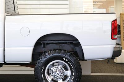 2005 Dodge Ram 2500 SLT 4dr Quad Cab SLT  1-ARIZONA OWNER* 100% RUST & ACCIDENT FREE* NEW 3 "BILSTEIN LEVEL KIT* NEW 35 "BFG KO3* NEW BALL JOINTS/HUBS/TIE RODS* ALL BOOKS & MANUALS & WINDOW STICKER* NV5600 6-SPD - Photo 48 - Portland, OR 97230