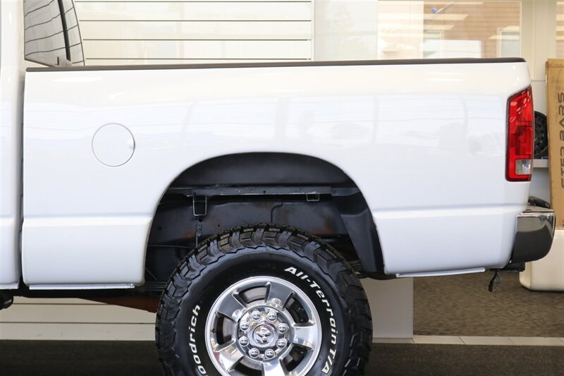 2005 Dodge Ram 2500 SLT 4dr Quad Cab SLT  1-ARIZONA OWNER* 100% RUST & ACCIDENT FREE* NEW 3 "BILSTEIN LEVEL KIT* NEW 35 "BFG KO3* NEW BALL JOINTS/HUBS/TIE RODS* ALL BOOKS & MANUALS & WINDOW STICKER* NV5600 6-SPD - Photo 48 - Portland, OR 97230