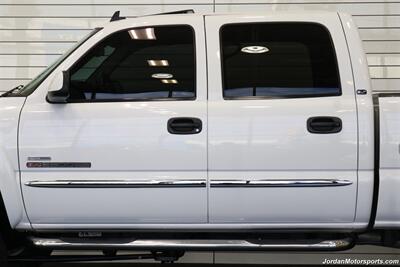 2007 GMC Sierra 2500HD Classic SLT  1-OWNER* COLLECTOR QUALITY* 18K ACTUAL MILES* LBX DURAMAX CLASSIC* FABTEC LIFT* 35 "TOYO R/T TRAIL 10-PLY TIRS* 18 "KMC WHEELS* SPRAY IN BED LINER* 0-RUST* MOON ROOF* ALL BOOKS & KEYS* - Photo 56 - Portland, OR 97230