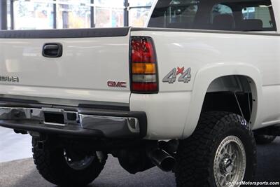 2007 GMC Sierra 2500HD Classic SLT  1-OWNER* COLLECTOR QUALITY* 18K ACTUAL MILES* LBX DURAMAX CLASSIC* FABTEC LIFT* 35 "TOYO R/T TRAIL 10-PLY TIRS* 18 "KMC WHEELS* SPRAY IN BED LINER* 0-RUST* MOON ROOF* ALL BOOKS & KEYS* - Photo 42 - Portland, OR 97230