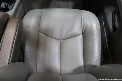 2007 GMC Sierra 2500HD Classic SLT  1-OWNER* COLLECTOR QUALITY* 18K ACTUAL MILES* LBX DURAMAX CLASSIC* FABTEC LIFT* 35 "TOYO R/T TRAIL 10-PLY TIRS* 18 "KMC WHEELS* SPRAY IN BED LINER* 0-RUST* MOON ROOF* ALL BOOKS & KEYS* - Photo 75 - Portland, OR 97230