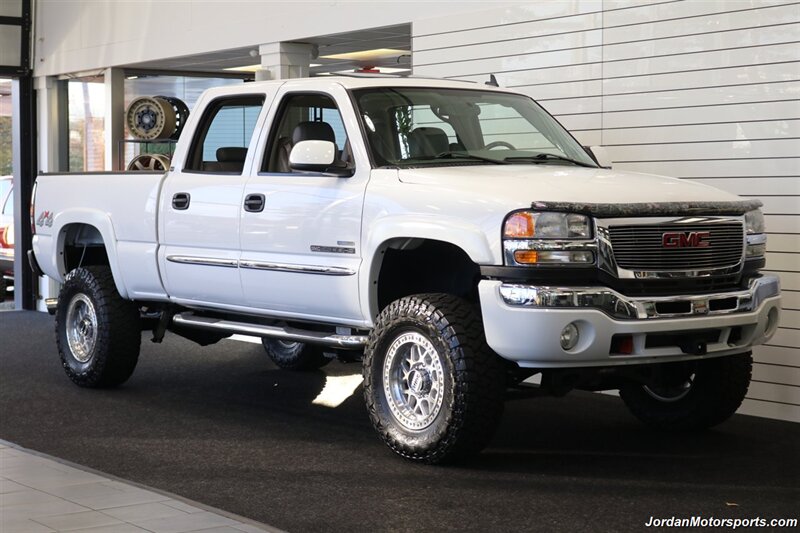 2007 GMC Sierra 2500HD Classic SLT  1-OWNER* COLLECTOR QUALITY* 18K ACTUAL MILES* LBX DURAMAX CLASSIC* FABTEC LIFT* 35