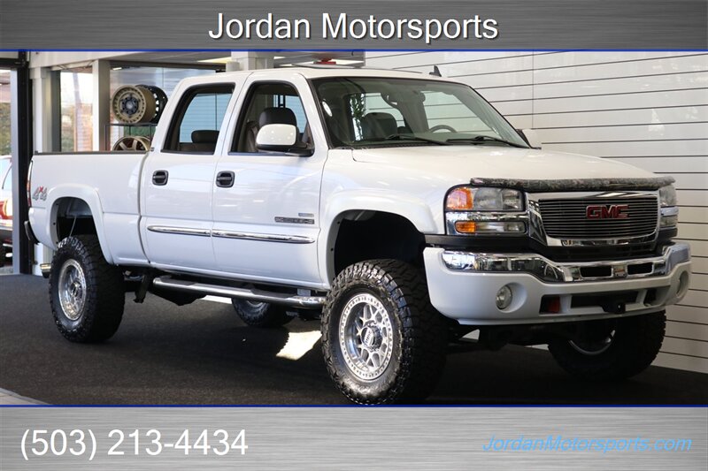 2007 GMC Sierra 2500HD Classic SLT  1-OWNER* COLLECTOR QUALITY* 18K ACTUAL MILES* LBX DURAMAX CLASSIC* FABTEC LIFT* 35