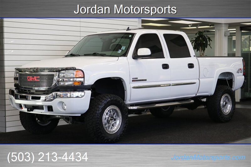 2007 GMC Sierra 2500HD Classic SLT  1-OWNER* COLLECTOR QUALITY* 18K ACTUAL MILES* LBX DURAMAX CLASSIC* FABTEC LIFT* 35