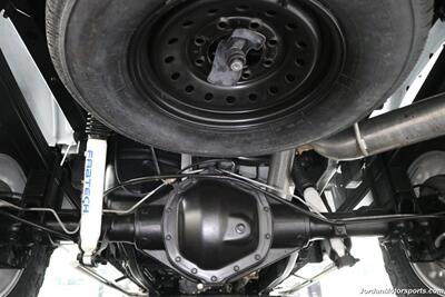 2007 GMC Sierra 2500HD Classic SLT  1-OWNER* COLLECTOR QUALITY* 18K ACTUAL MILES* LBX DURAMAX CLASSIC* FABTEC LIFT* 35 "TOYO R/T TRAIL 10-PLY TIRS* 18 "KMC WHEELS* SPRAY IN BED LINER* 0-RUST* MOON ROOF* ALL BOOKS & KEYS* - Photo 33 - Portland, OR 97230