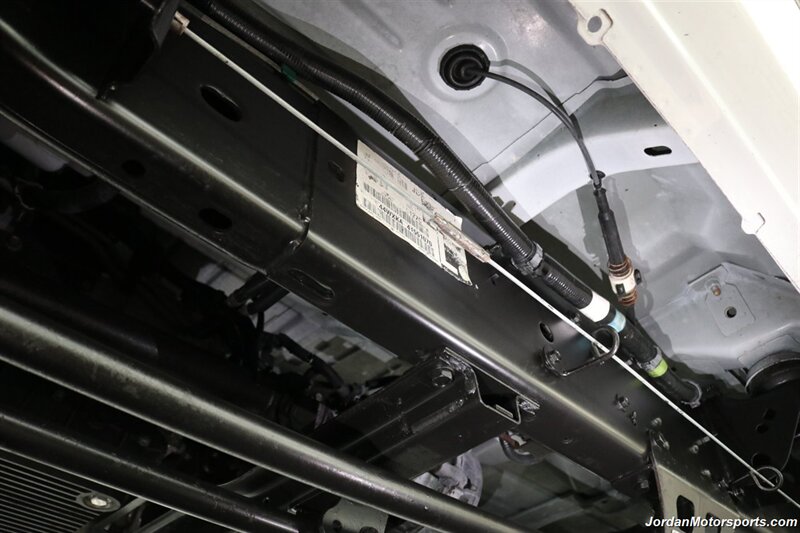 2007 GMC Sierra 2500HD Classic SLT  1-OWNER* COLLECTOR QUALITY* 18K ACTUAL MILES* LBX DURAMAX CLASSIC* FABTEC LIFT* 35 "TOYO R/T TRAIL 10-PLY TIRS* 18 "KMC WHEELS* SPRAY IN BED LINER* 0-RUST* MOON ROOF* ALL BOOKS & KEYS* - Photo 26 - Portland, OR 97230