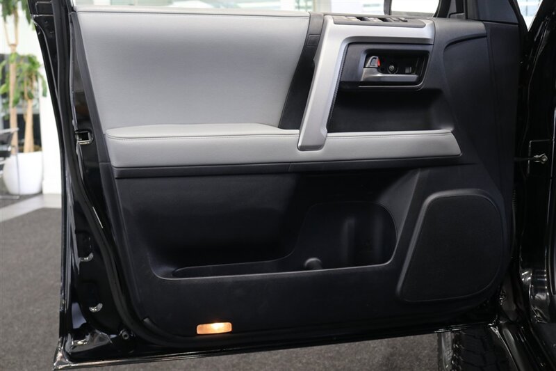 2012 Toyota 4Runner SR5  100% RUST FREE* FULL NEW OVERLAND BUILD* NEW BILSTEIN TOYTEC 2 "LEVEL KIT* NEW 33 " FALKEN A/T4s* NEW 17 "TRD PROs* 3RD ROW SEAT* FULL BLACK OUT PKG* FRESH SERVICE* ALL SERVICE RECORDS SINCE NEW - Photo 56 - Portland, OR 97230
