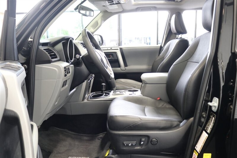 2012 Toyota 4Runner SR5  100% RUST FREE* FULL NEW OVERLAND BUILD* NEW BILSTEIN TOYTEC 2 "LEVEL KIT* NEW 33 " FALKEN A/T4s* NEW 17 "TRD PROs* 3RD ROW SEAT* FULL BLACK OUT PKG* FRESH SERVICE* ALL SERVICE RECORDS SINCE NEW - Photo 68 - Portland, OR 97230