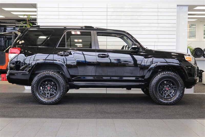 2012 Toyota 4Runner SR5  100% RUST FREE* FULL NEW OVERLAND BUILD* NEW BILSTEIN TOYTEC 2 "LEVEL KIT* NEW 33 " FALKEN A/T4s* NEW 17 "TRD PROs* 3RD ROW SEAT* FULL BLACK OUT PKG* FRESH SERVICE* ALL SERVICE RECORDS SINCE NEW - Photo 5 - Portland, OR 97230