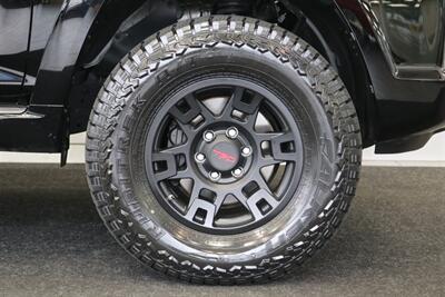 2012 Toyota 4Runner SR5  100% RUST FREE* FULL NEW OVERLAND BUILD* NEW BILSTEIN TOYTEC 2 "LEVEL KIT* NEW 33 " FALKEN A/T4s* NEW 17 "TRD PROs* 3RD ROW SEAT* FULL BLACK OUT PKG* FRESH SERVICE* ALL SERVICE RECORDS SINCE NEW - Photo 54 - Portland, OR 97230