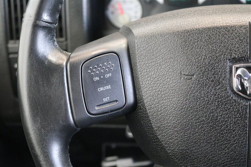 2004 Dodge Ram 2500 ST 4dr Quad Cab ST - Photo 40 - Portland, OR 97230